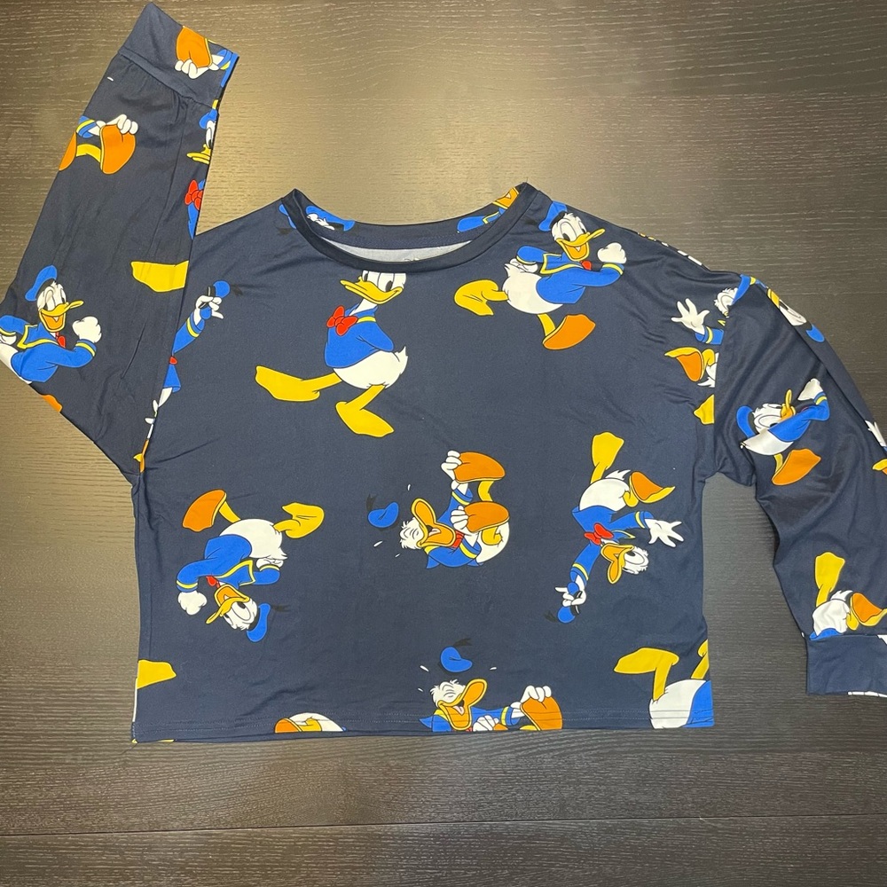 Super cute Disney Donald Duck, long sleeve